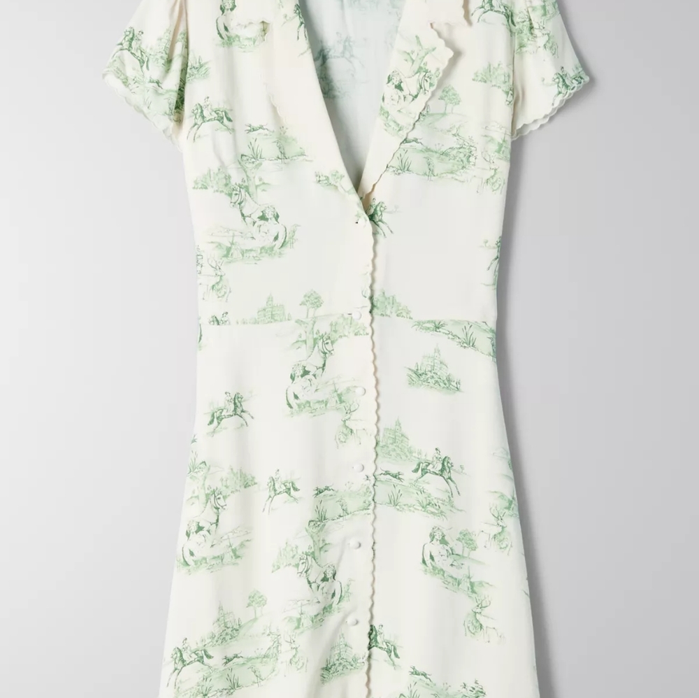 aritzia sunday best vida dress coconut and green dill
